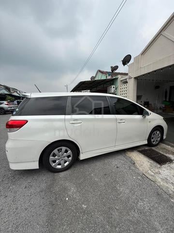 2011 Toyota WISH 1.8 S ZGE20W (A) - 3
