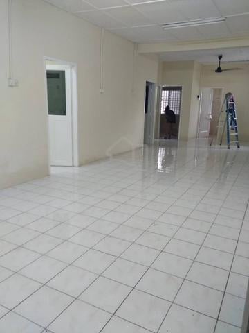 Semi-D House Super BIG Corner at Bandar Puteri Jaya 1