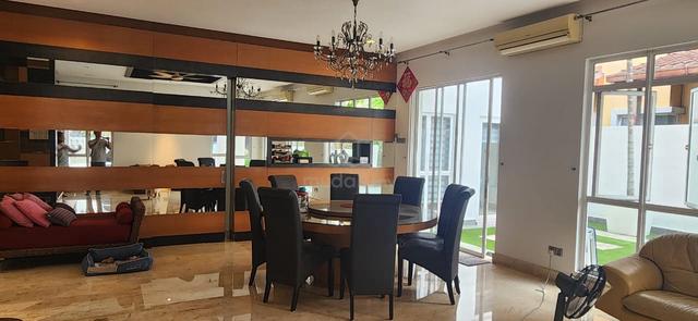 Ara Damansara Semi-D House with Tastefully & Unique Design 1