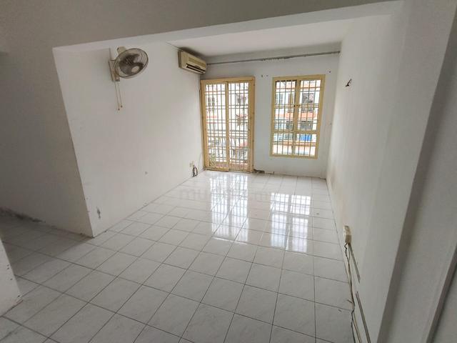 Park Avenue (Tampoi Indah) 1