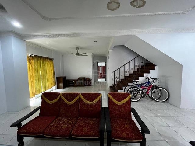 Dekat Normah Hospital, 2 Tingkat Corner, Tmn Mas Pertama PJ Kuching 1