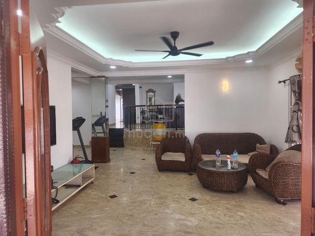 Balakong Taman Sungai Besi Indah Partial Furnished 3 storey Semi D 1