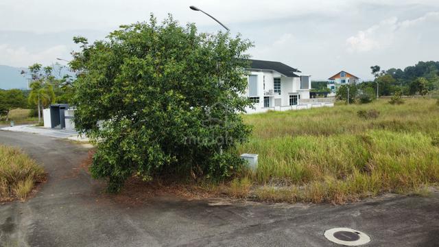 For Sale / Desa Saujana Bungalow Empty Land @ Alamesra - Jalan UMS 1