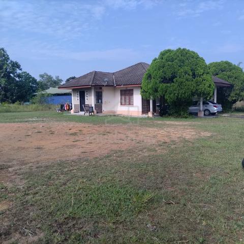 Rumah banglo cornerlot aspa cottage with 1 ekar tanah (non bumi lot) 1