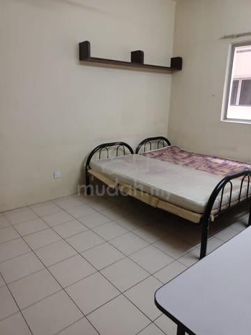 Casa subang,usj 1,subang jaya(female only) 1