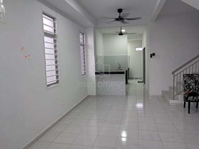 2 Storey End Lot Terrace House For Rent 1
