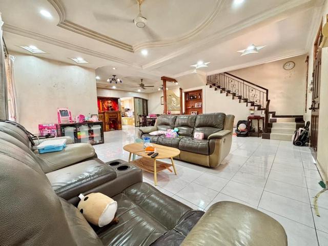 2 Storey Terrace House @ Desa Tebrau, Renovated, Corner Lot, Full Loan 1