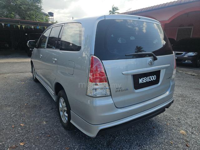 Toyota INNOVA 2.0 E FACELIFT (A) - 5
