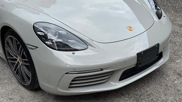 Crayon Red Interior 2022 Porsche 718 2.0 CAYMAN - 3