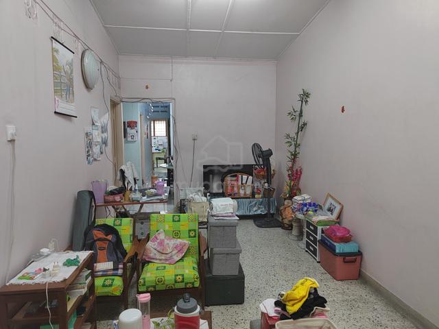 Below market single storey 20x80 nearby klang parade meru 1