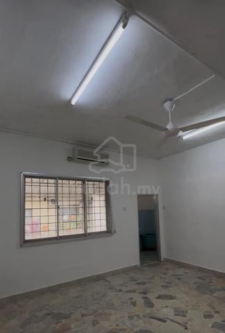 Selangor Dengkil Partially Furnished Bungalow House For Rent 1