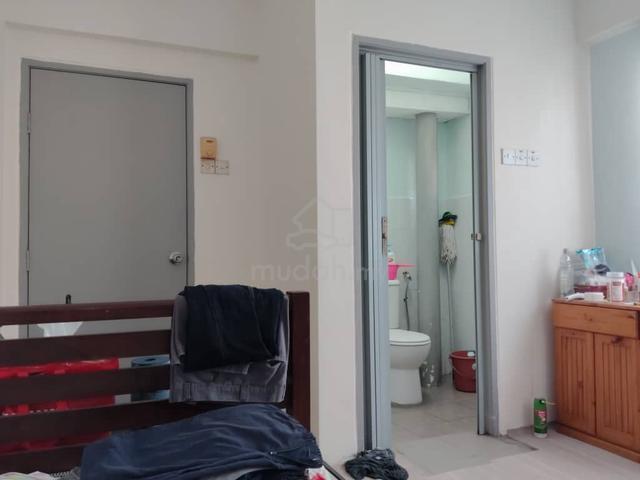 MERANTI APARTMENT USJ 1 | Partially Furnished | 5mins to LRT 1