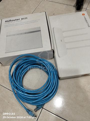 HUAWEI B525 Dan MI ROUTER 4A  - photo 6 of 6