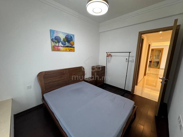 For Rent Room Only R&F Princess Cove Medium room Shared Bathroom 1