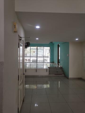 Bayan Villa, Seri Kembangan 1