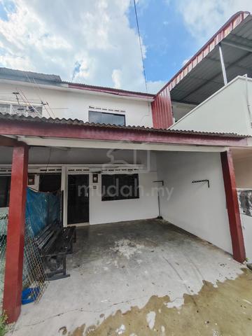 Permas / Double Storey Low Cost / 2 Beds 3 Baths / All Race Welcome 1