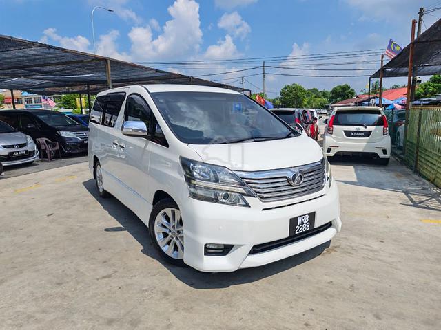2013 Toyota VELLFIRE FULL SPEC 2.4 - 1
