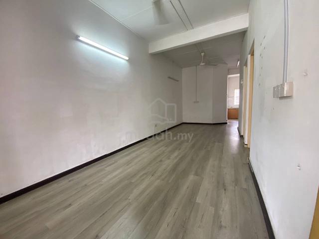 Good condition ! Seri Margosa / 18X60 / 3R 2B / Single Storey 1