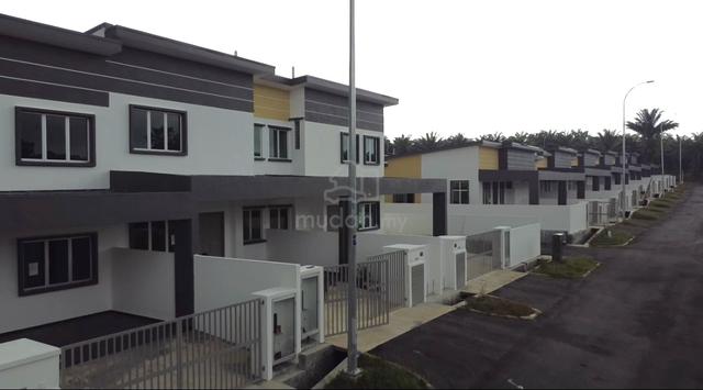 Move In Ready Brand New 2 Storey Link House for Sale 1