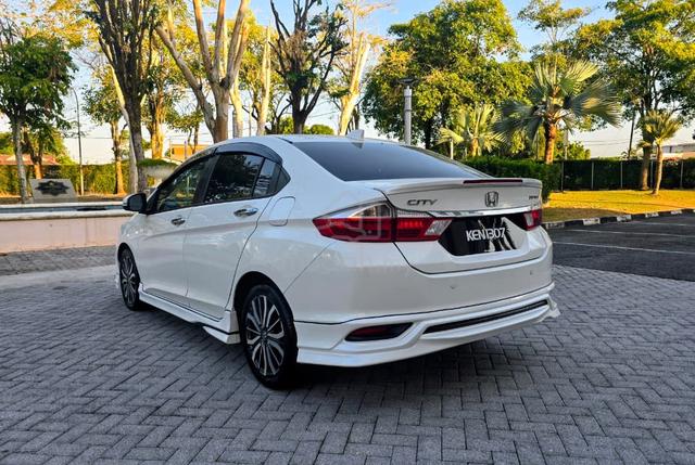 2020 Honda CITY 1.5 V (A) Like New Car - 5