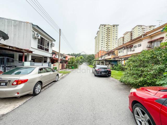 FACING OPEN!! 2 Storey Terrace Taman Jasmin Kajang Selangor 4