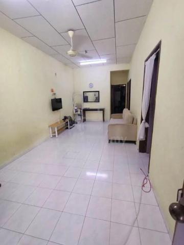 Rumah Untuk Disewa 1