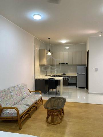 Cheap, Serious Landlord, Amberside Country Garden Danga Bay Studio 1