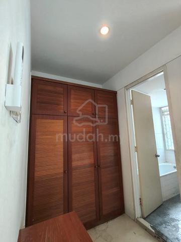 terrace, Lorong batu uban, Taman Century, Master Room for rent 1