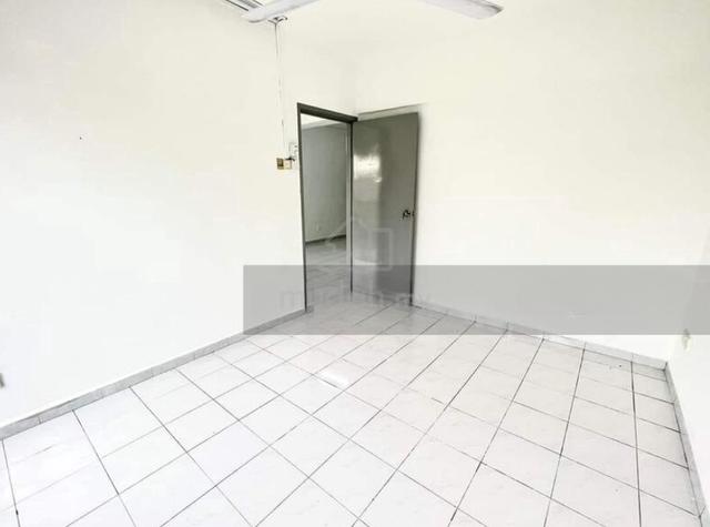 Park Avenue (Tampoi Indah) 3