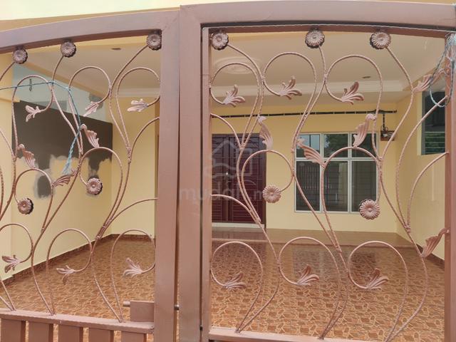 Move in condition,newly painted. 3