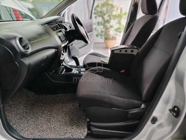 2012 Nissan GRAND LIVINA 1.6 CLASSIC/COMFORT (A) - 5