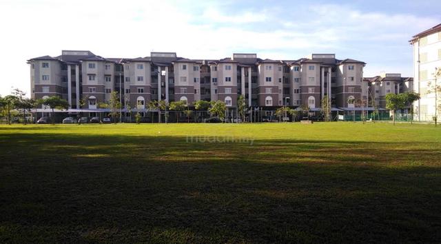Pangsapuri Akasia (Bandar Botanic) 1