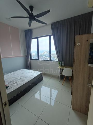 Room for rent @ PARC 3 1
