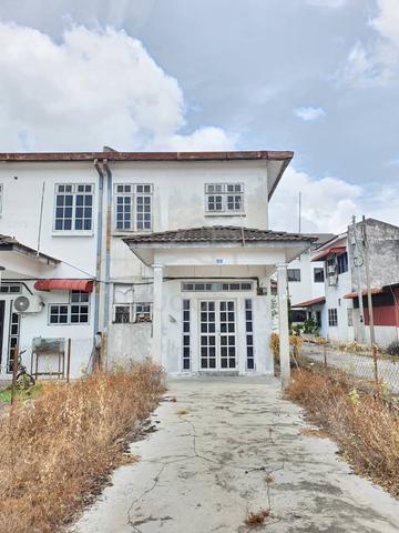 Rumah Teres 2 Tingkat End Lot TELUK INTAN 1