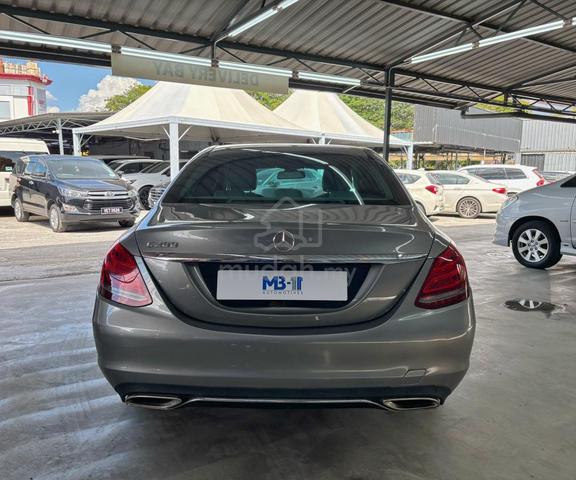 2016 Mercedes Benz C200 AVANTGARDE (CKD) 2.0 (A) - 4