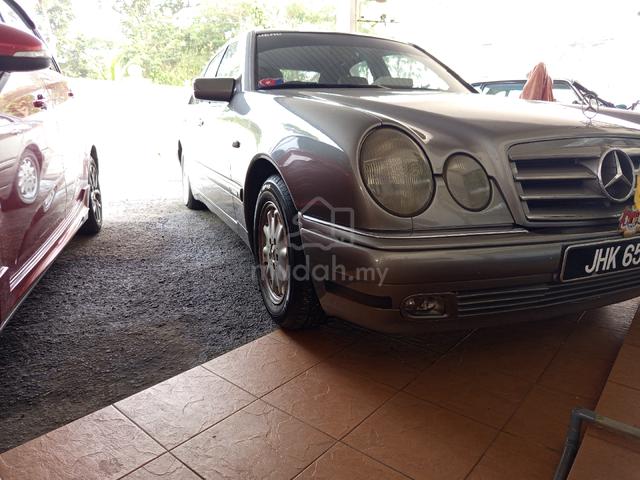 Mercedes Benz E230 2.3 (A) W210 - 2