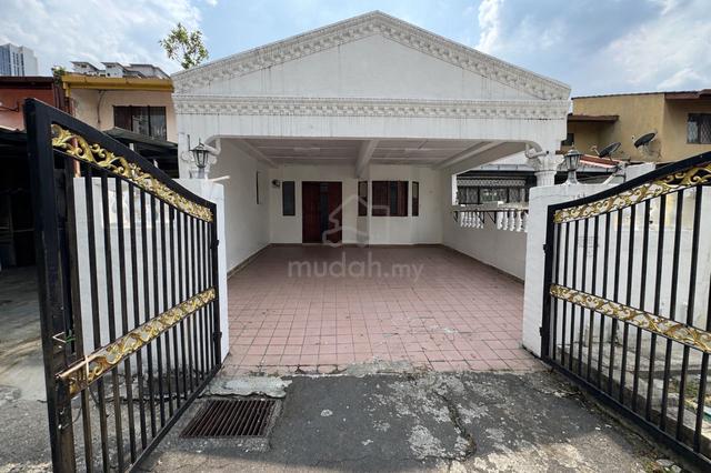 [Freehold Near Mitec] 2 Storey Terrace Taman Segambut Sppk Jln Seroja 1