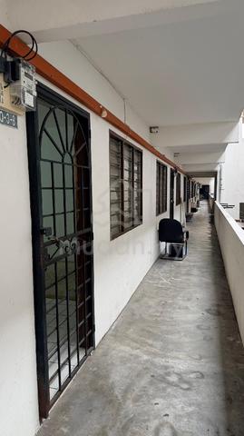 Pangsapuri Baiduri (Bandar Tasik Kesuma) 1