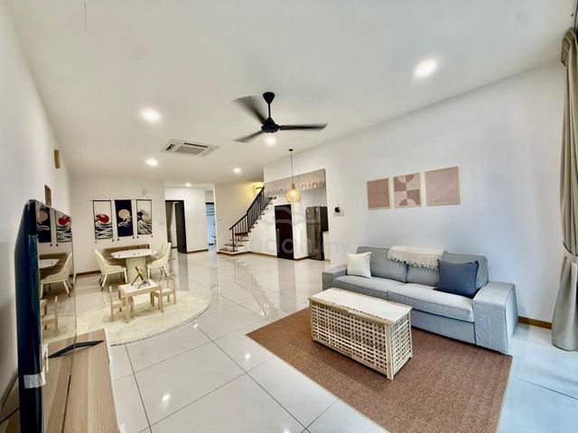 The Waterway Residence @ Senibong (Renovated House For Rent) 1