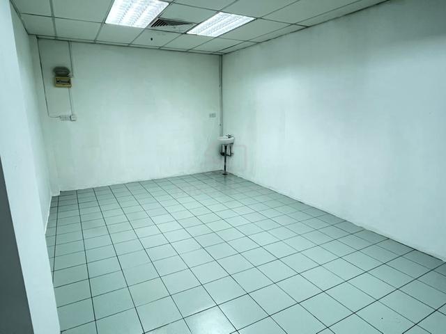 Central Plaza Shoplot For Rent  1
