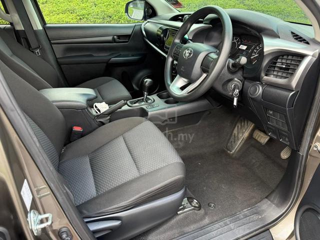 2023 Toyota HILUX 2.4 E (A) F.S.R 50K UDR WARRANTY - 5