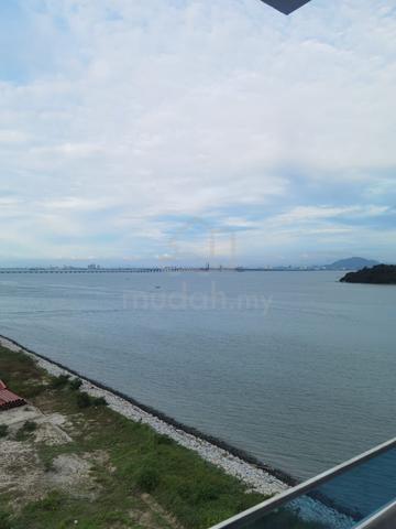Queens Residences Q1 @ Queens Waterfront 1