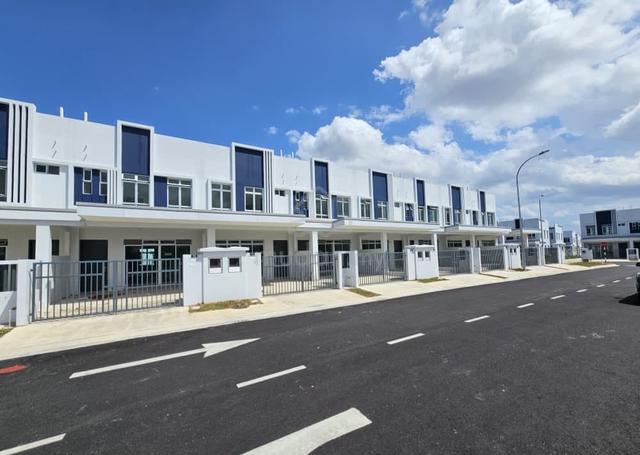 Bandar Dato Onn @Perjiranan 14 Double Storey Terrace For Sales 1