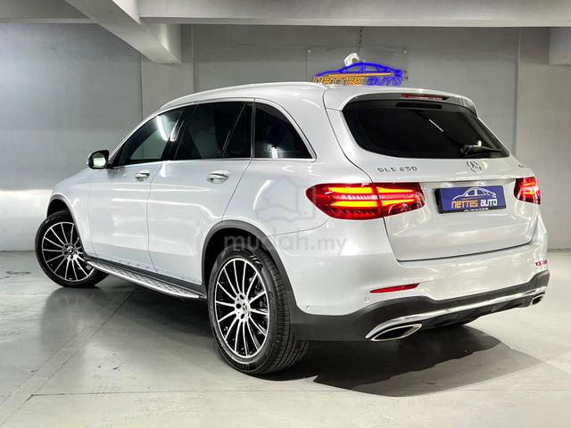 2017 Mercedes-Benz GLC250 2.0 4MATIC AMG / S/Roof - 2