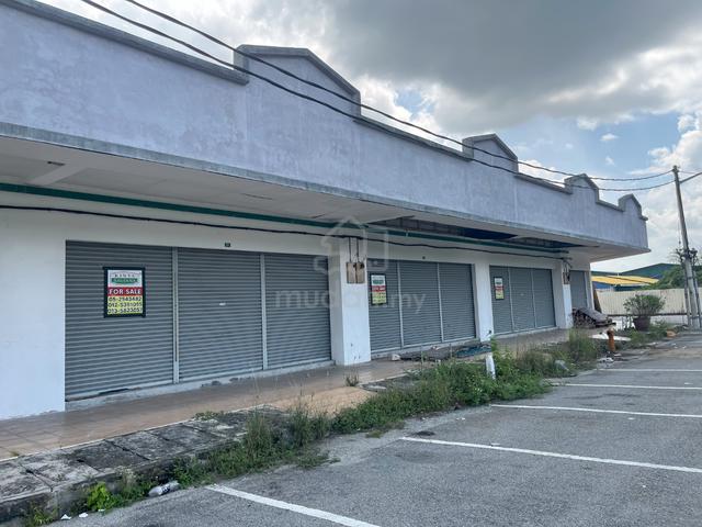 Affordable 1-storey shoplot at Rimba Mesra, Sg Siput for Sale! 1