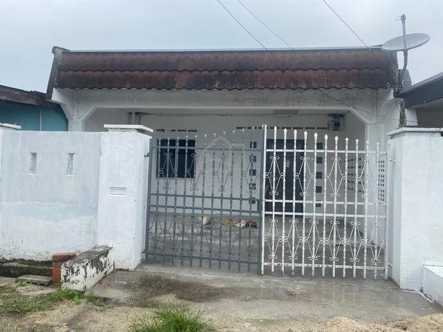Taman Sri putri 1
