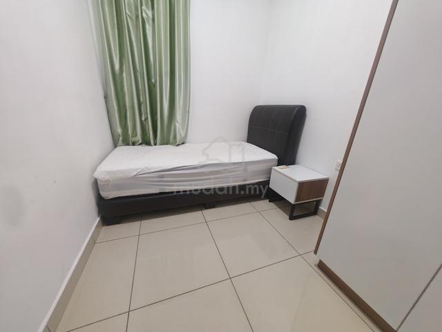 M Condominium @ Larkin 5