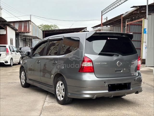 2013 Nissan GRAND LIVINA 1.6 IMPUL AUTO - 4