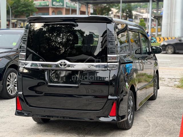 2021 Toyota VOXY 2.0 ZS KIRAMEKI 3 - 3