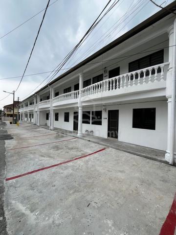 NEW Refurbished Townhouse For Family Tepi Jalan Gombak 1